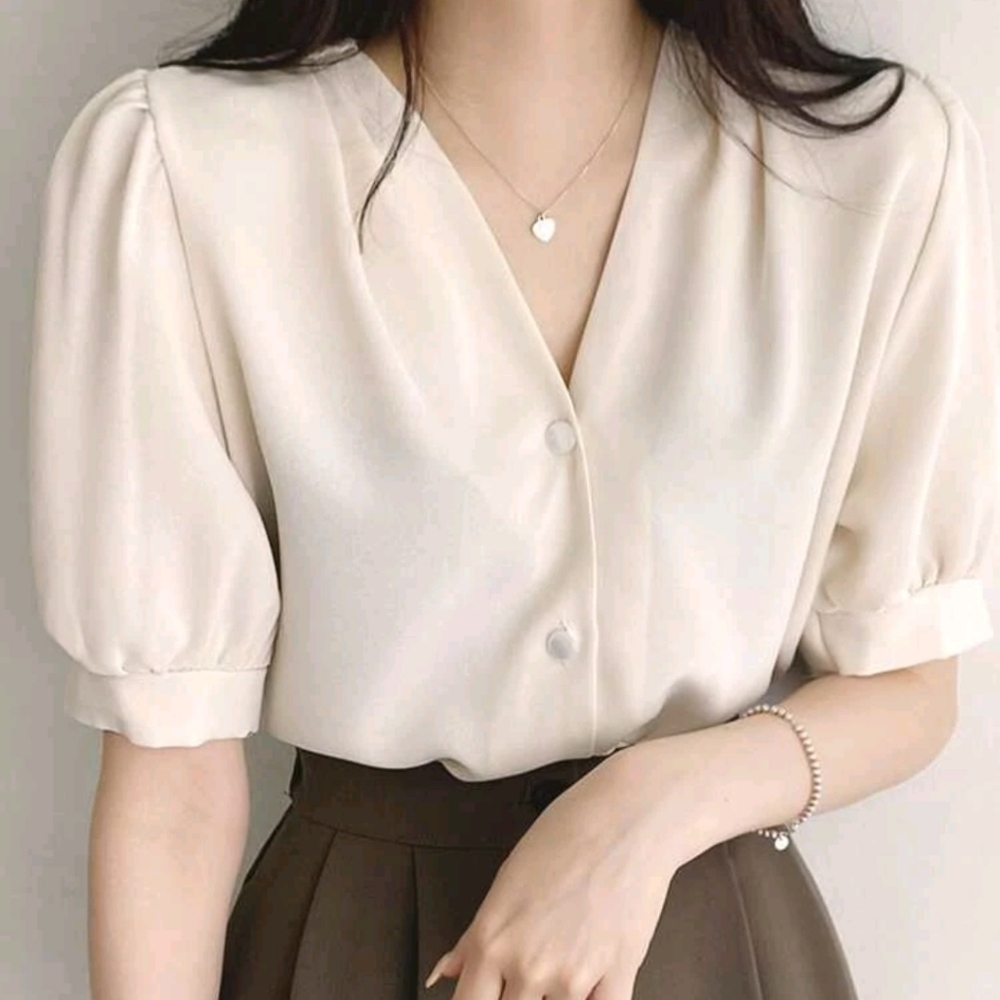 Solid button front puff sleeve blouse